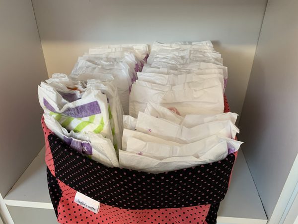 Opbergmandje vierkant roze zwart met hartjes - Afbeelding 2