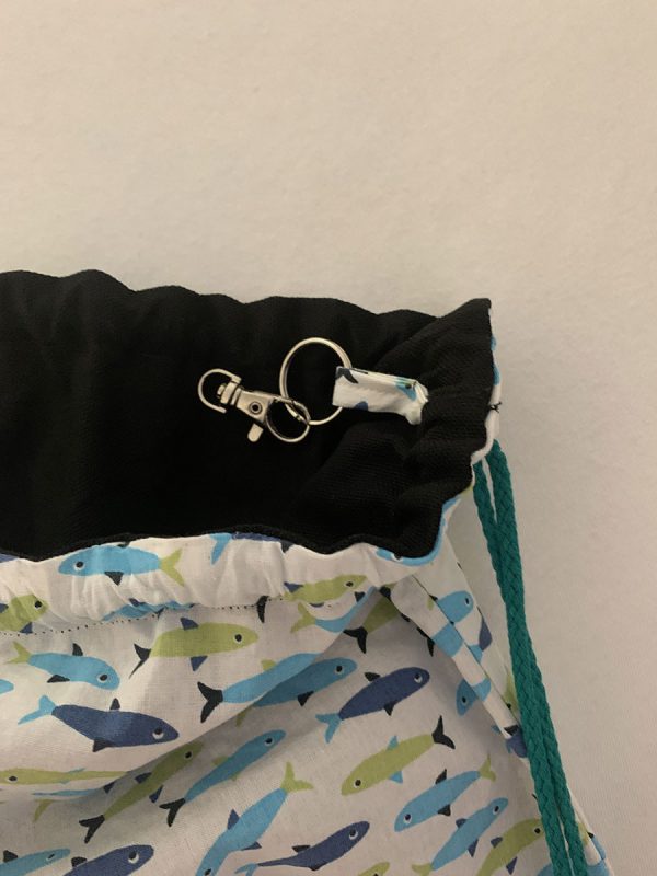 Tas met trektouwtjes zwart met visjes - Afbeelding 2