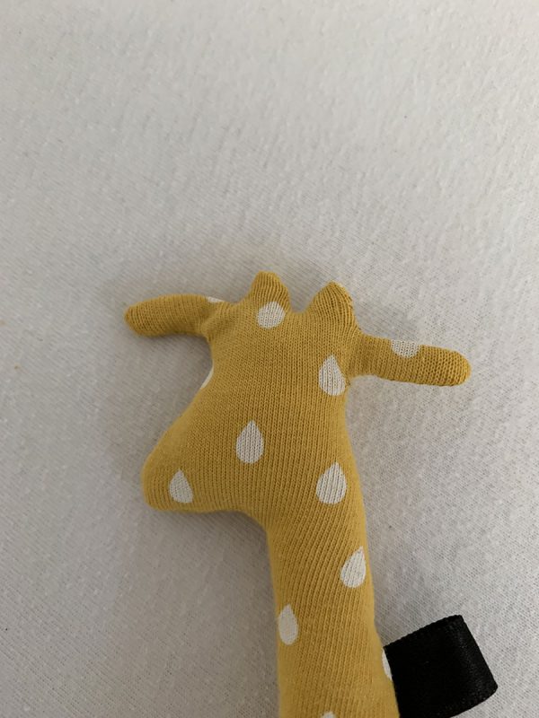 Labelknuffel giraf wit druppel okergeel - Afbeelding 3