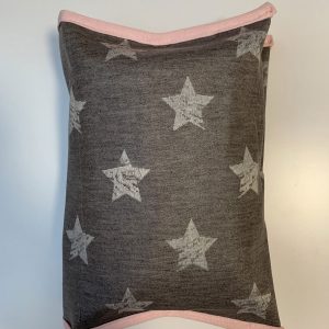 luieretuis-roze-en-grijs-met-sterren-1