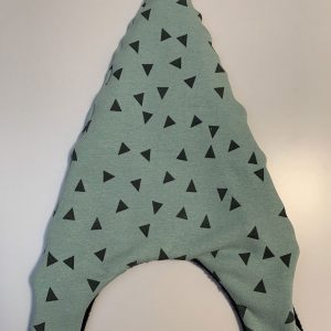 puntmuts-groen-met-driehoekjes-1
