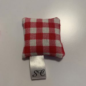 warmtekussen-pittenzak-vierkant-handschoen-rood-1