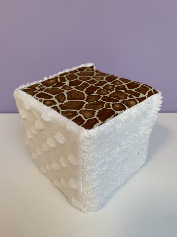 Speelkubus giraffenprint wit - Afbeelding 3