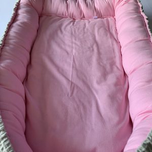 babynestje-roze-grijs-matras-1