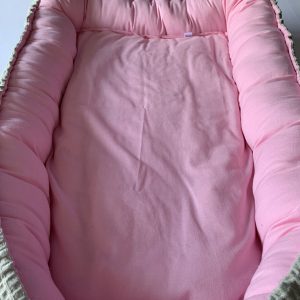 babynestje-roze-grijs-matras-1