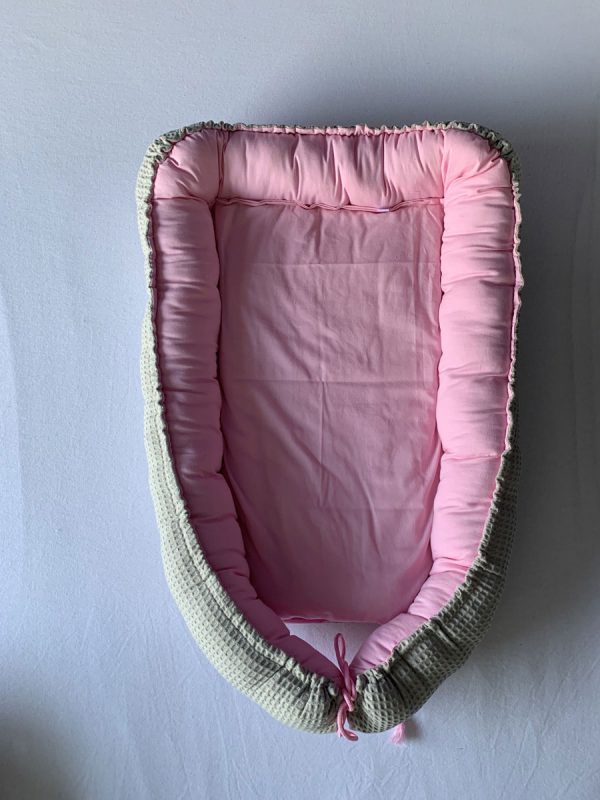 Babynestje omkeerbaar licht grijs licht roze