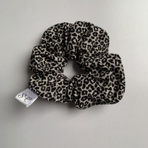 scrunchy-panter-1