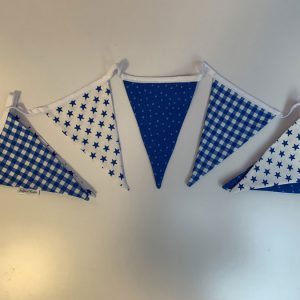Vlaggenlijn punt ster, boerenbont en stip blauw