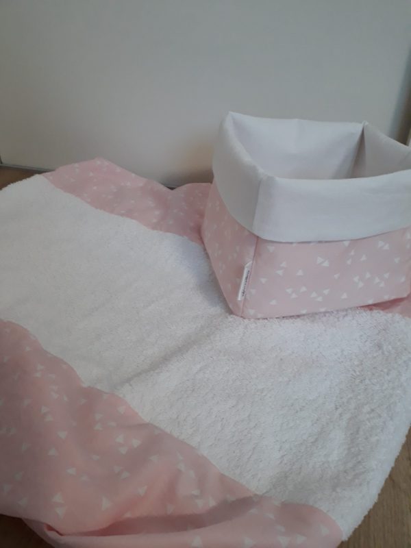 Aankleedkussenhoes 2 kleuren licht roze driehoek wit wit - Afbeelding 3