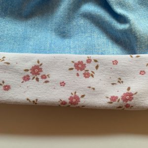 muts-denim-roze-bloementjes-knoop-1.