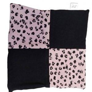 Knisperdoekje panterprint roze zwart