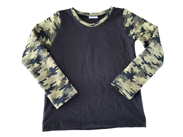 Shirt lange mouw camouflage en zwarte romp