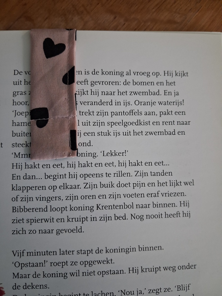 Magnetische boekenlegger oudroze hartjes